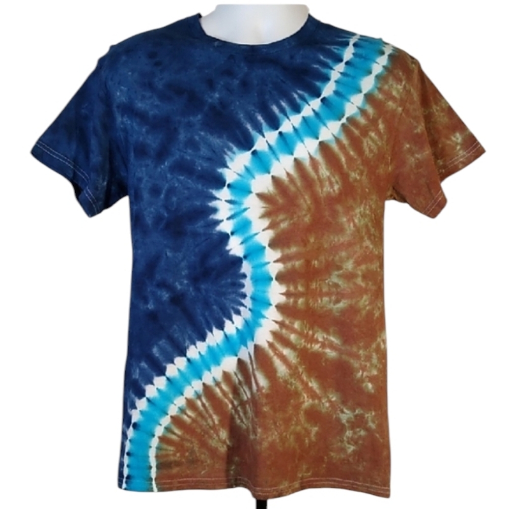 New Gildan Blue and Brown Medium Tie-Dye Short Sleeve Tee